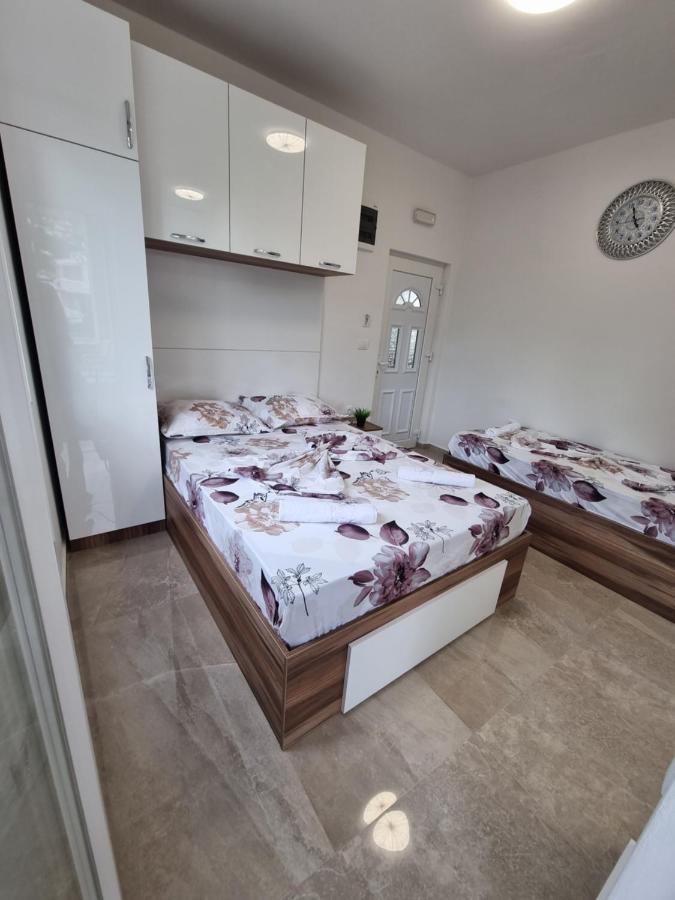 Ebra Lux Apartmani Добра Вода Екстер'єр фото
