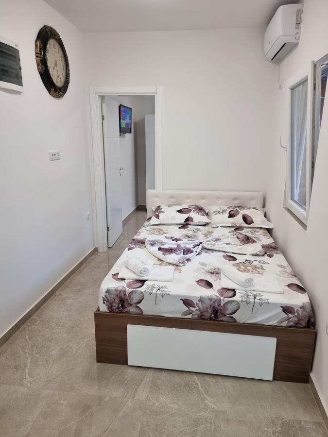 Ebra Lux Apartmani Добра Вода Екстер'єр фото