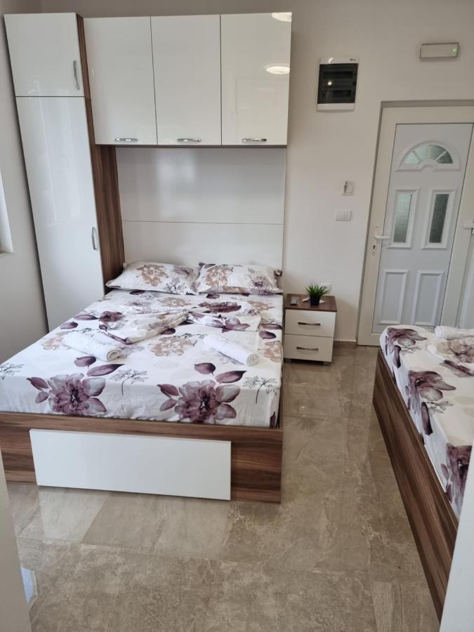 Ebra Lux Apartmani Добра Вода Екстер'єр фото