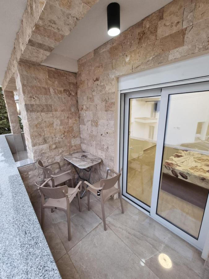 Ebra Lux Apartmani Добра Вода Екстер'єр фото