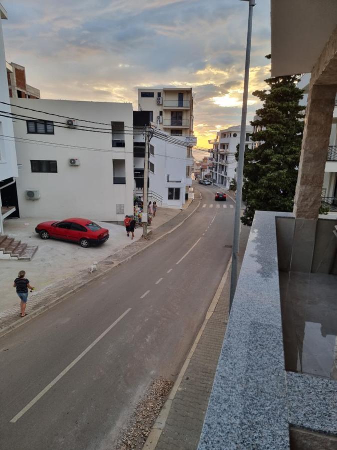 Ebra Lux Apartmani Добра Вода Екстер'єр фото