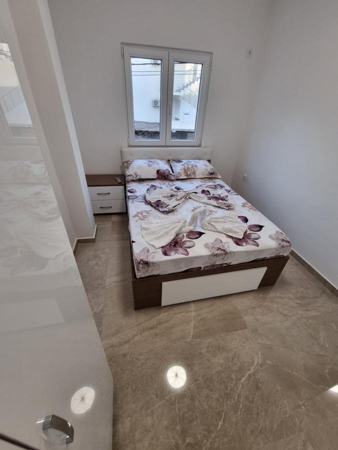 Ebra Lux Apartmani Добра Вода Екстер'єр фото