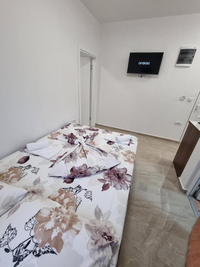 Ebra Lux Apartmani Добра Вода Екстер'єр фото