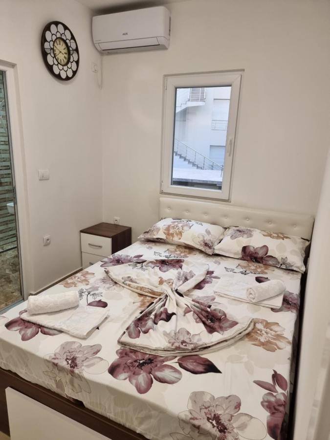Ebra Lux Apartmani Добра Вода Екстер'єр фото