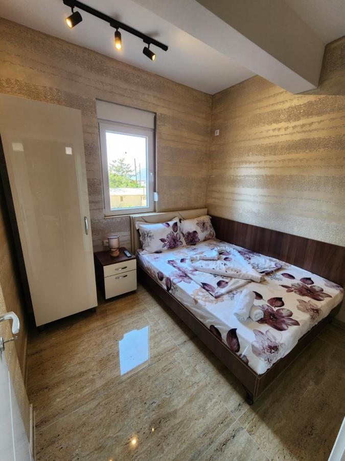 Ebra Lux Apartmani Добра Вода Екстер'єр фото