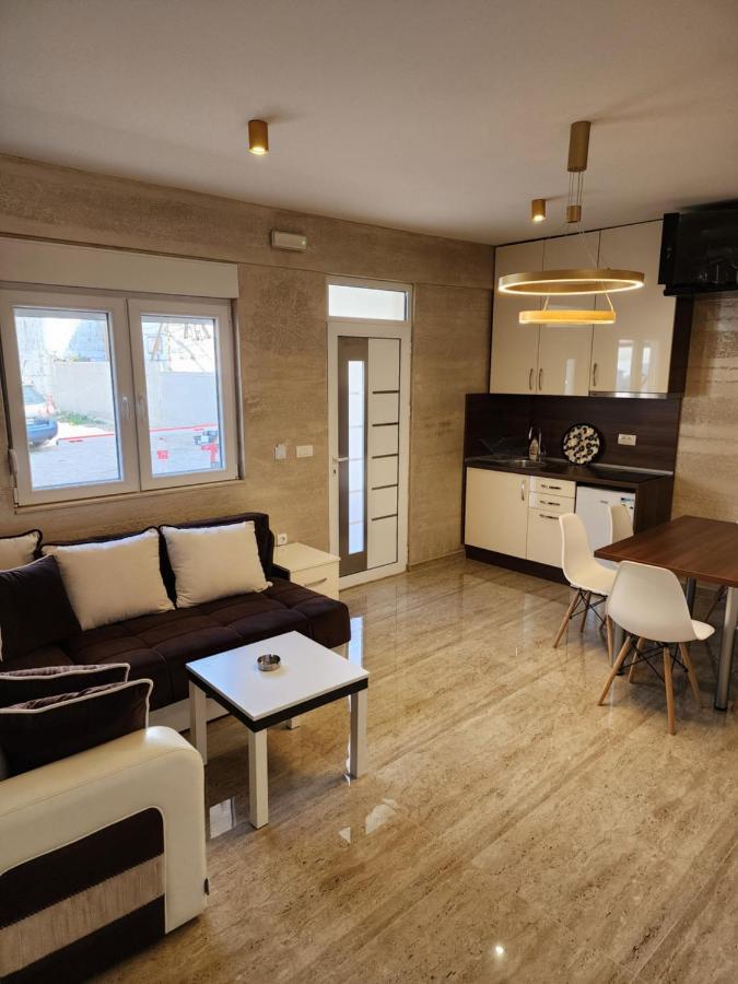 Ebra Lux Apartmani Добра Вода Екстер'єр фото